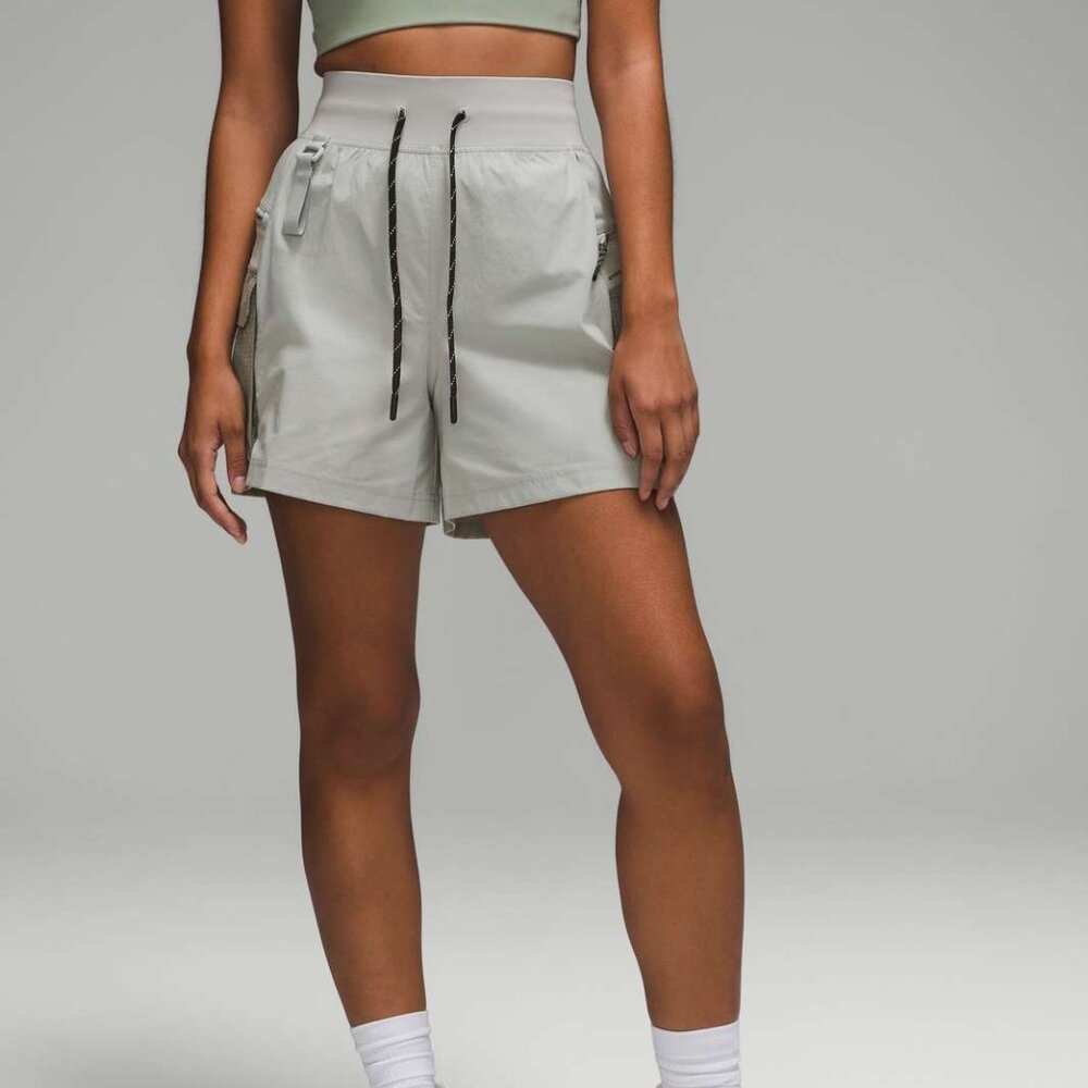 Lululemon Multi-Pocket Cargo High-Rise Hiking Short 5" - Sz 10